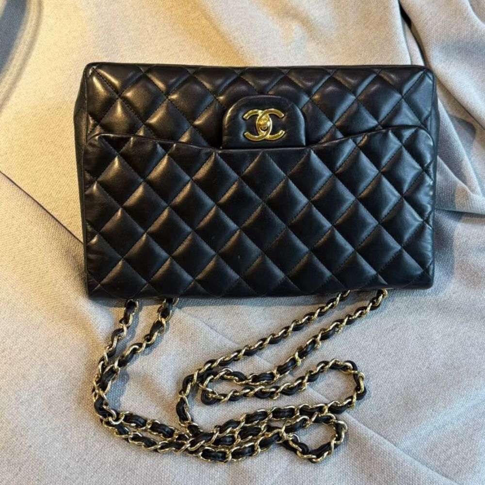 Chanel Women Pre-Loved Bag Very Good Condition